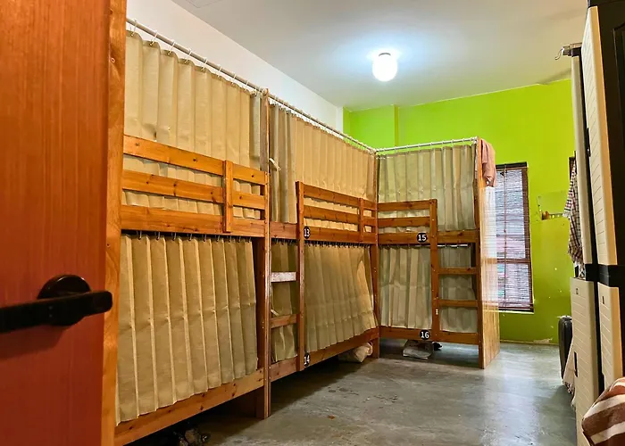 Pods The Backpackers Home & Cafe, Kuala Lumpur