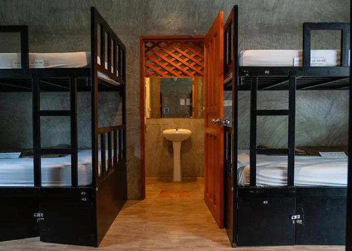 Blanco Hostel Lanta 18 To 35 Koh Lanta