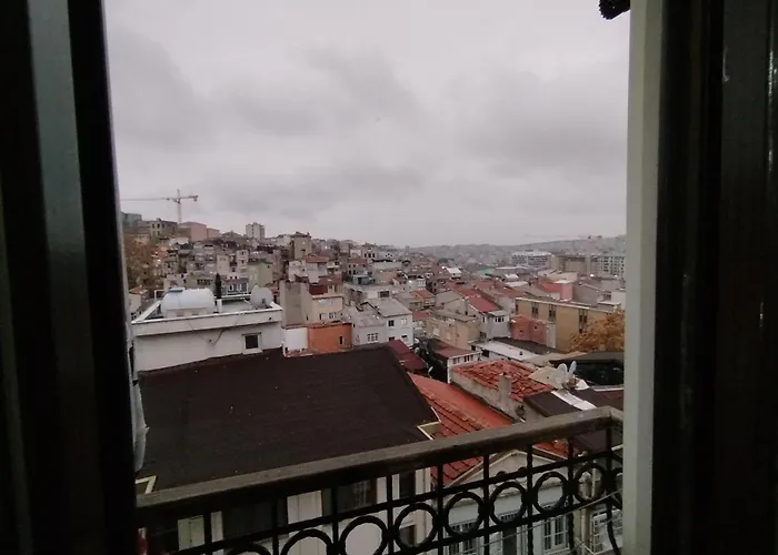 Ivy Hostel Cafe Istanbul