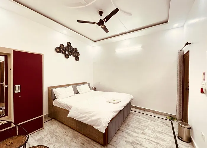 Stayble Homestay Dehradun