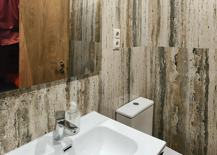 Senda Hostel Retiro - Atocha & Madrid Centro