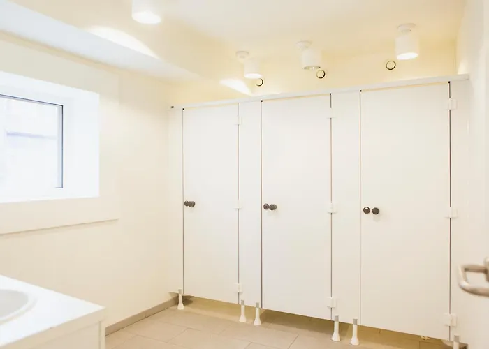 Snuffel Youth Hostel Bruges