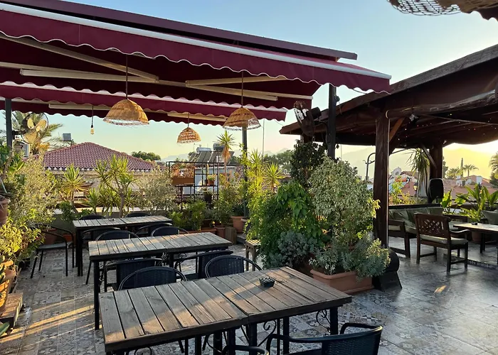 Gold Coast Hostel Antalya