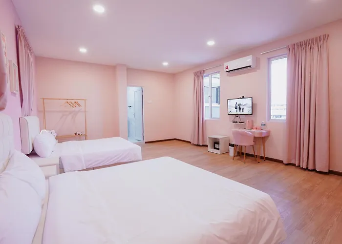 Palette Pink Cabana George Town