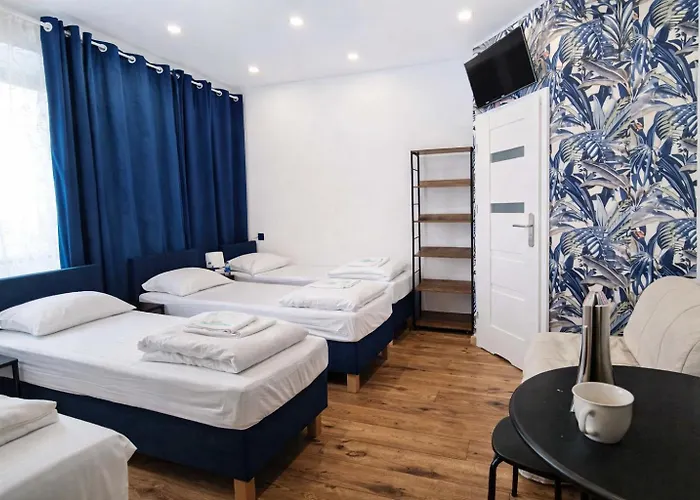 Hostel Helvetia Rooms Warsaw City Center And Old Town