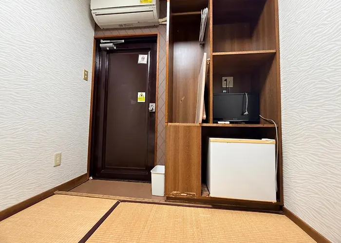 Business Hotel Kaga Osaka