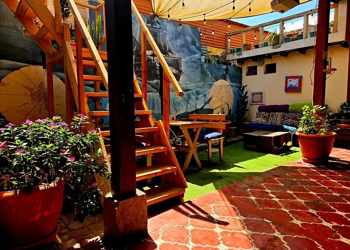 Amura Hostel - Antigua Guatemala