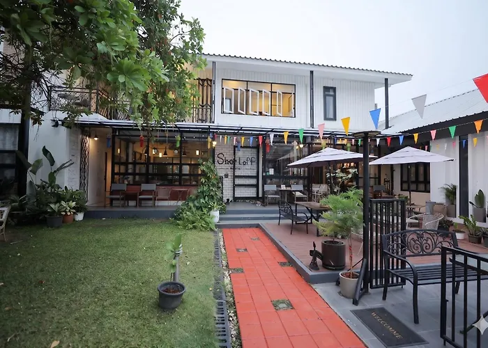 Sherloft Home & Hostel Chiang Mai