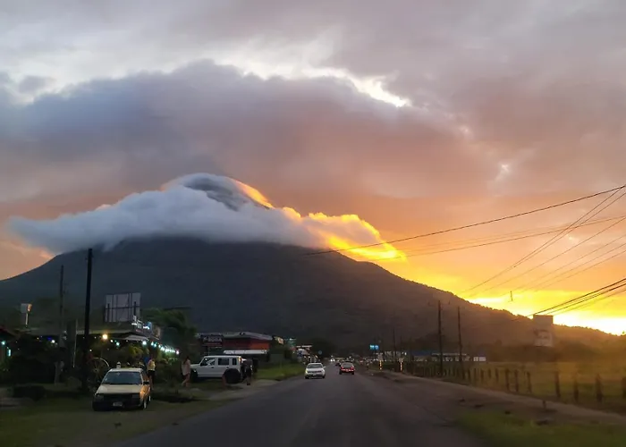 Arenal Poshpacker Boutique Urban Tropical Hotel La Fortuna