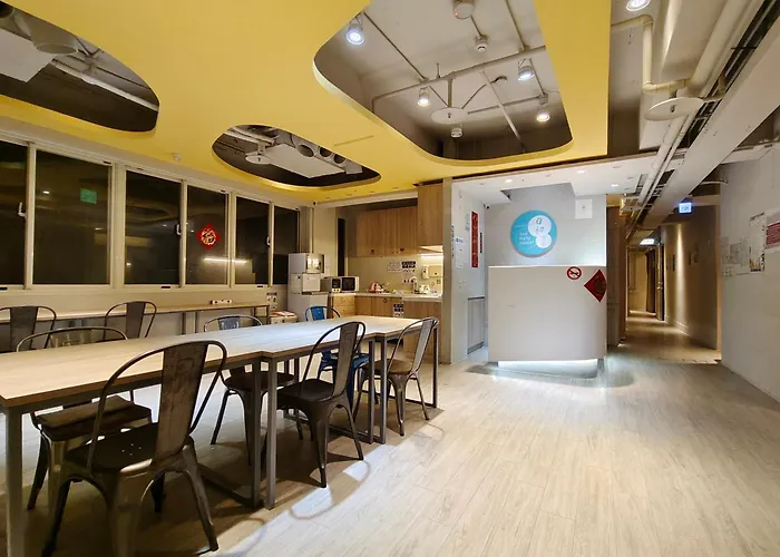 日初青旅 Sundaily Hostel 北車 Taipei