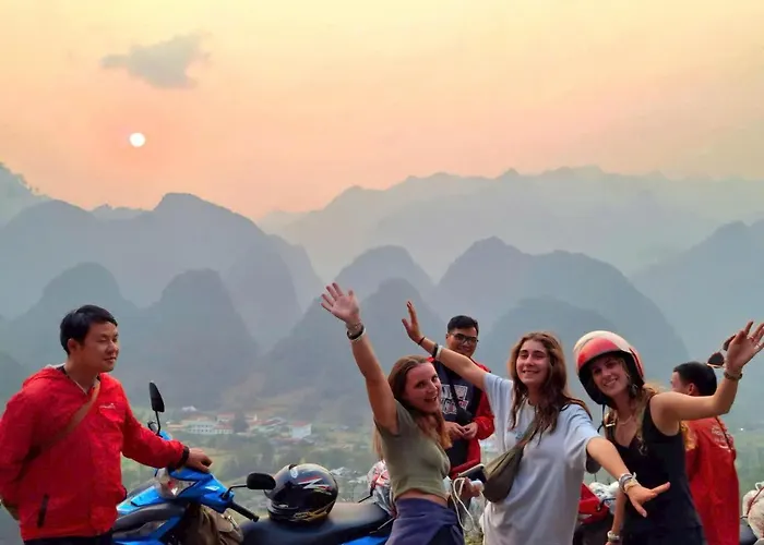Hong Hao 2 Hostel & Motorbikes & Tours Ha Giang