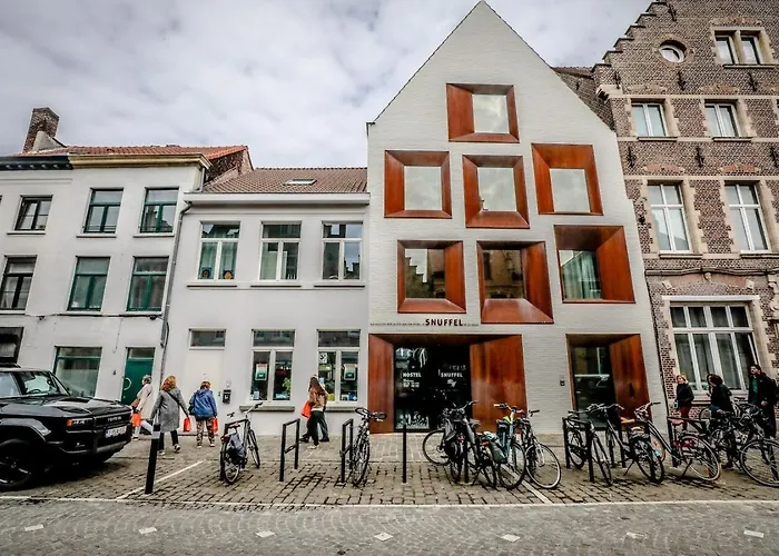 Snuffel Youth Hostel Bruges