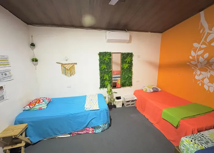 Passifloras Hostel Quepos
