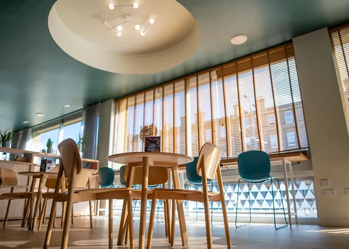 Edinburgh Hostels