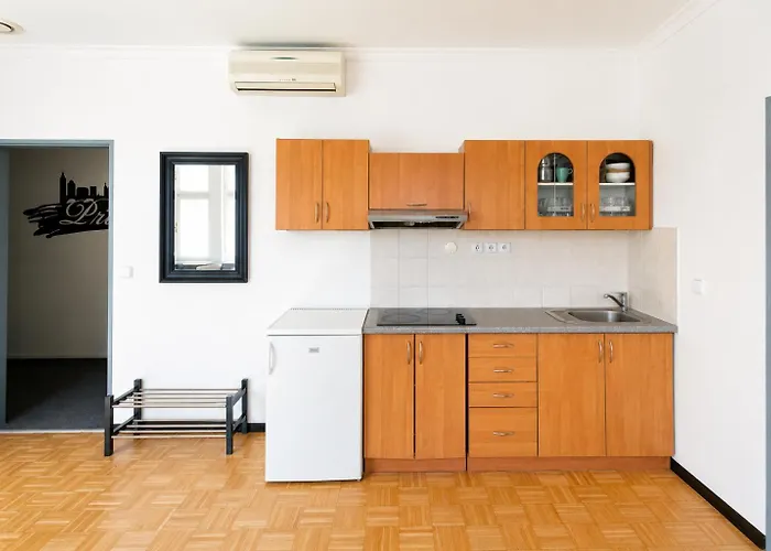 Hostel V38 Prague