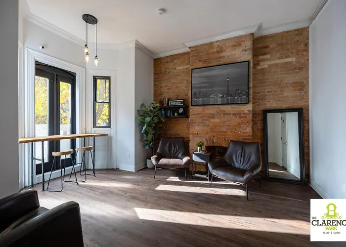 The Clarence Park Hostel Toronto