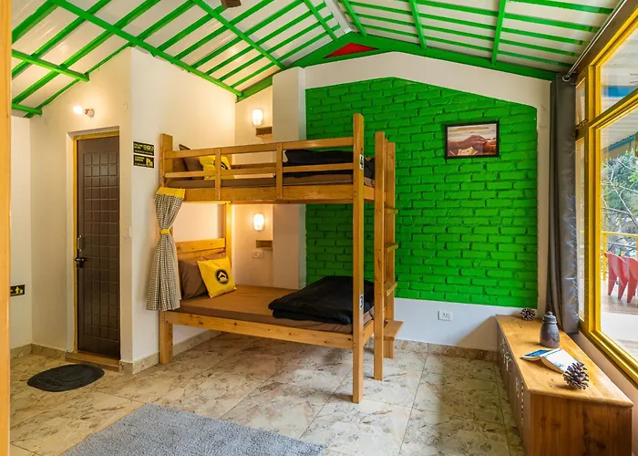 The Hosteller Mussoorie By The Streamside, Kempty