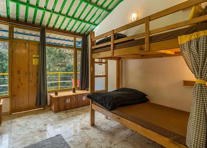 The Hosteller Mussoorie By The Streamside, Kempty
