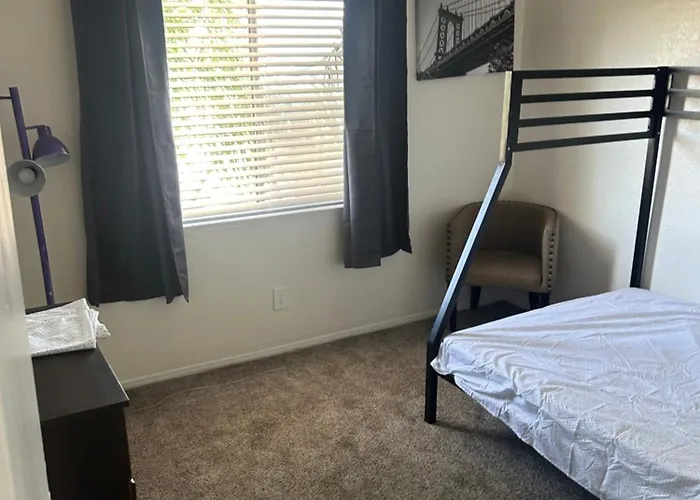 Cozy Hostel For Individuals Phoenix