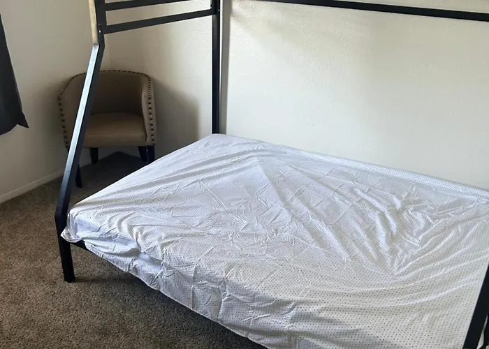 Cozy Hostel For Individuals Phoenix