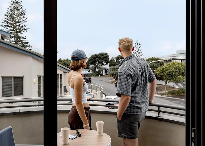 The Surf House Hostel Byron Bay
