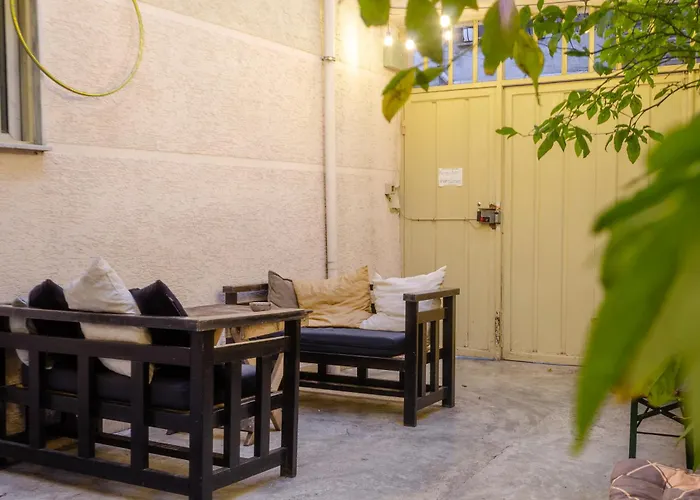 Buff Hostel Tirana