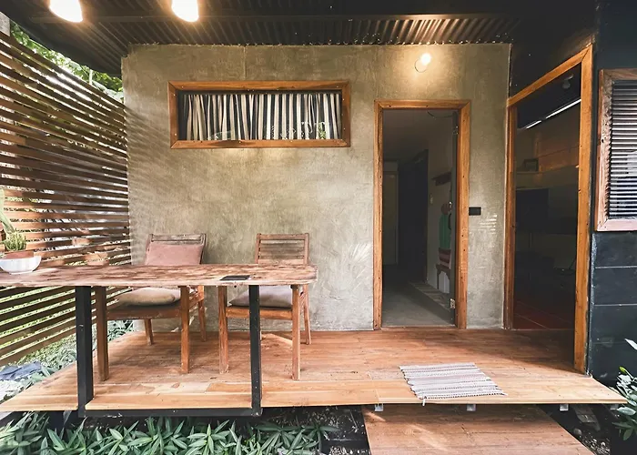 Salty Enthusiasts Share House & Villas Playa Santa Teresa 