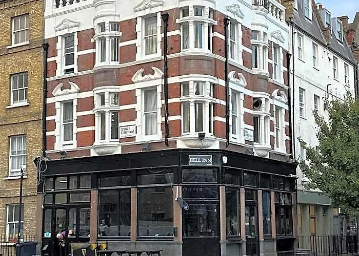 Bell House Hostel London