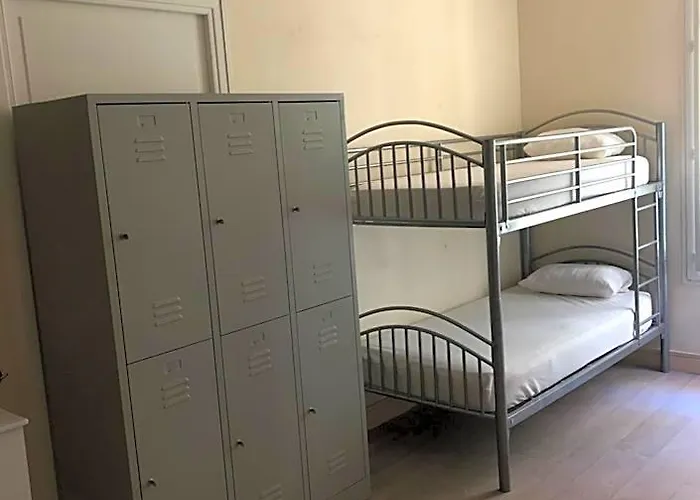 La Promenade House Hostel Nice