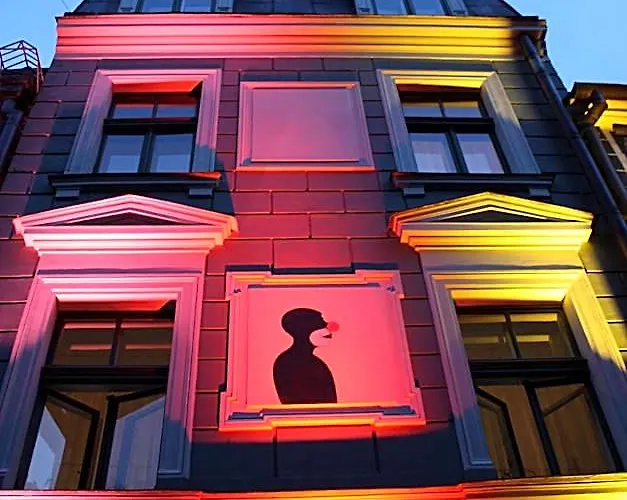 Red Nose Hostel With Self-Check In Riga
