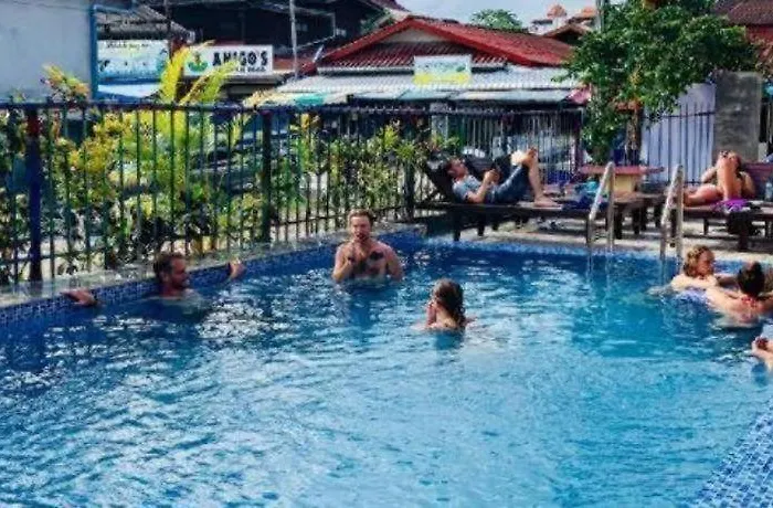 Real Vang Vieng Backpacker Hostel