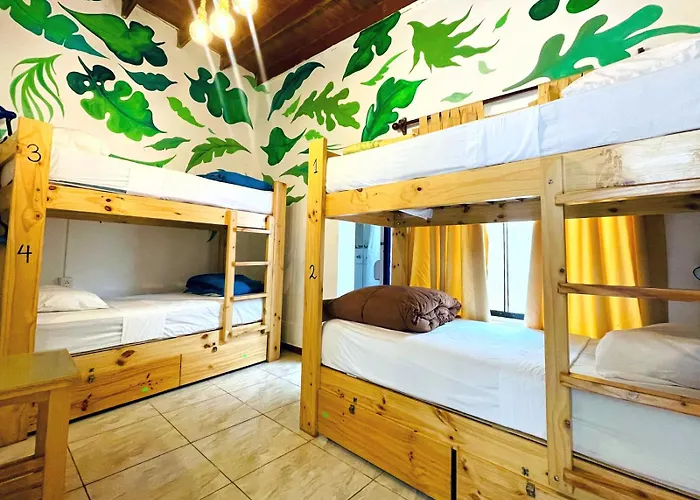 Rainbow Hostel Lima