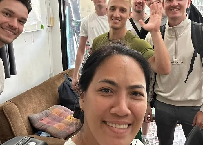 Blue Moon House - A Budget Hostel For Easy Travellers Chiang Mai