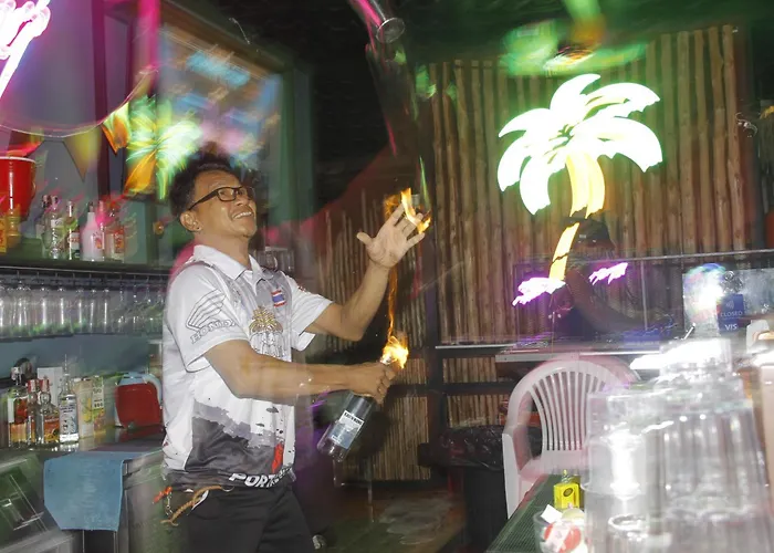 Summer Club2 Hostel And Cafe Aonang Ao Nang