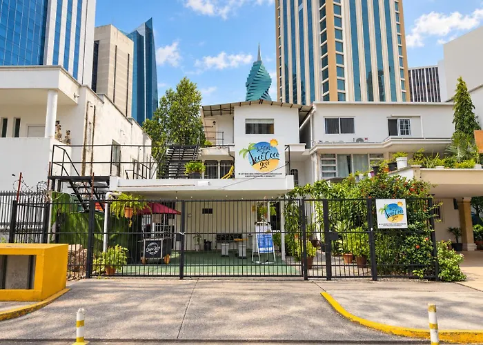 Hostal Loco Coco Loco Panama City