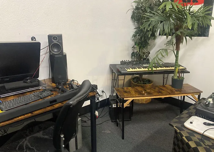 Artist Housing - Downtown Hostel Los Angeles