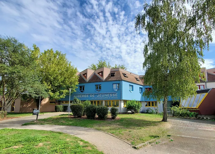 Auberge De Jeunesse Hi Strasbourg 2 Rives