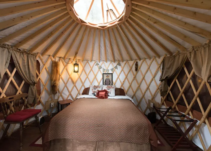 Nauti Otter Inn And Yurt Village Seward