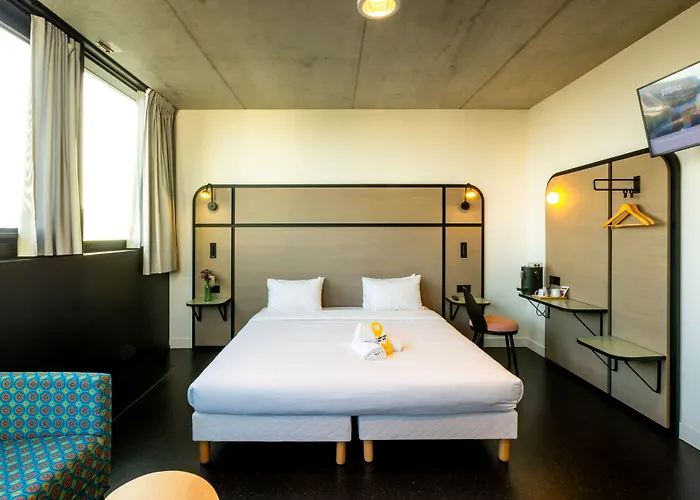 The People - Paris Marais Hostel