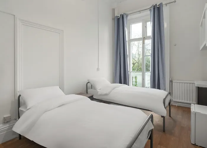 Holland House Hostel London