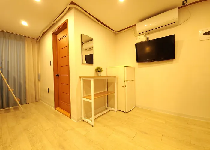 Myeongdong Rooftop Hostel Seoul