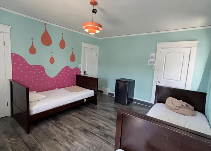 The Wilshire Metro Hostel Los Angeles