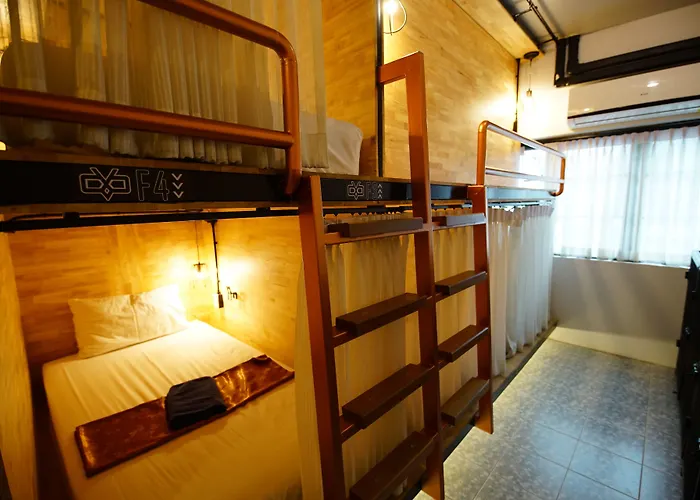 Sleep Owl Hostel Bangkok
