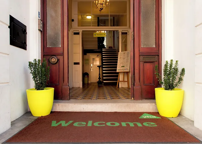Yha London Earl'S Court Hostel