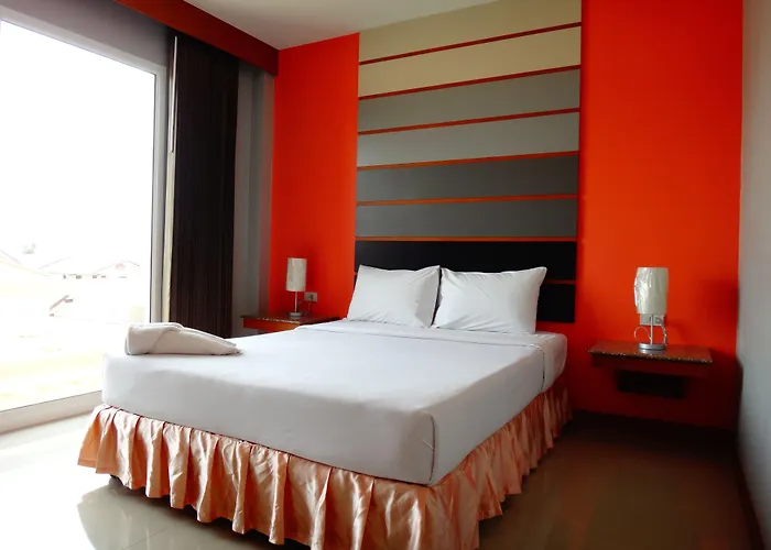 Phangan Pearl Hostel Haad Rin
