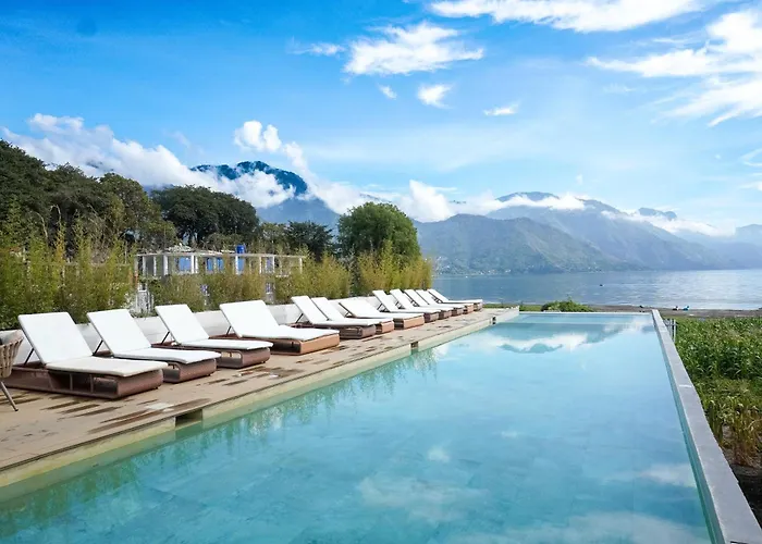 Zoola Hotel San Pedro La Laguna