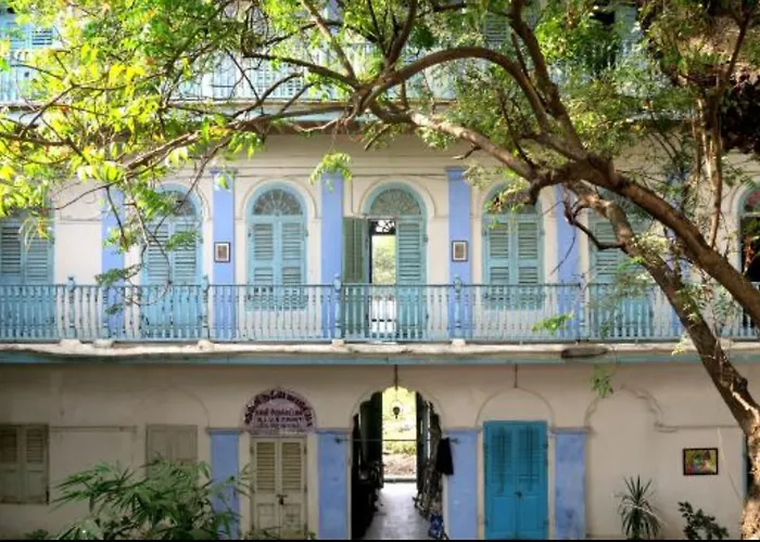 Broad Lands Hostel Chennai