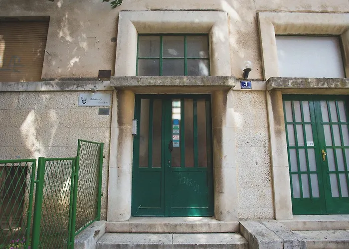 Tchaikovsky Hostel Split