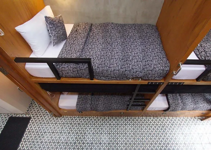 Sunshine Vintage House Hostel Ubud 