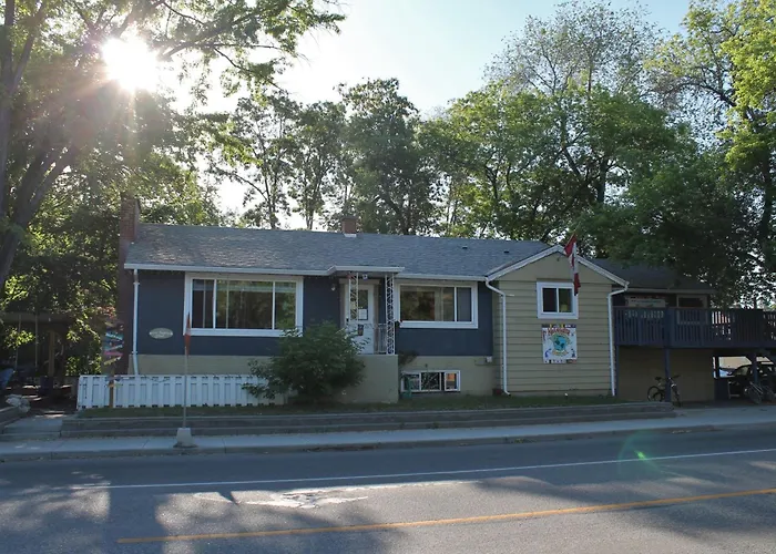 Kelowna International Hostel